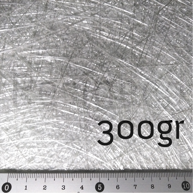 Fibre de verre mat-300 Densité 300 g/m2 5 m2 pour réparation : :  Auto et Moto